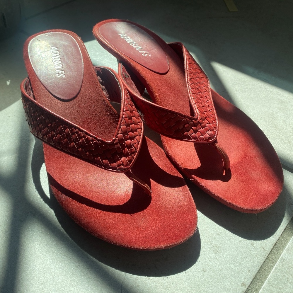 AEROSOLES Women's Kitten Heel Sandals